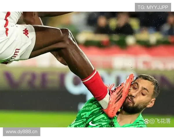 雷速评审团：赫伊森破坏准单刀犯规被直红罚下是否公正合理